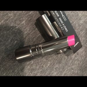 MAC cosmetics lipstick “glamourized”